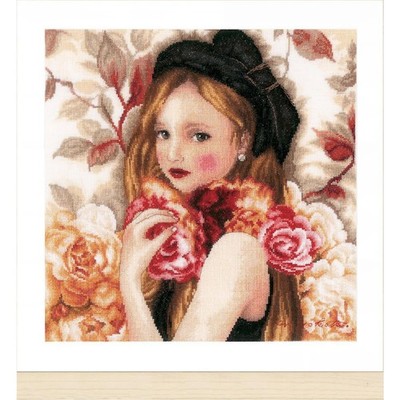 Lanarte counted cross stitch kit ''I Hold Roses'', 32x32cm, DIY