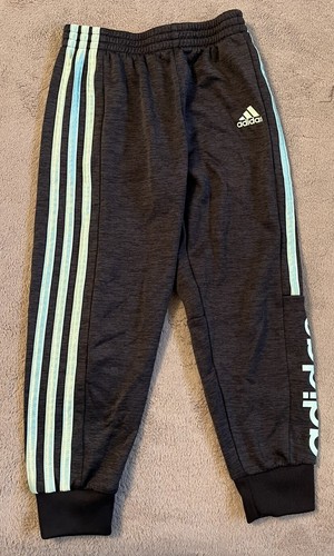 Girls' Size 5 Adidas Hoodie and Sweat Pants Combo (Y3) - Picture 3 of 5