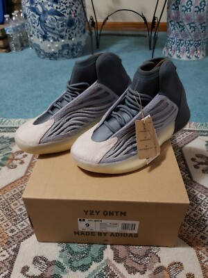 Q46473 Adidas Yeezy Quantum Lifestyle Shoes Black/Gray NEW