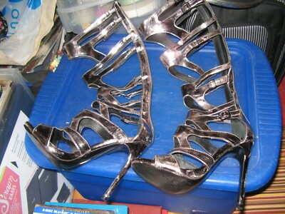 Steve Madden Keisha Cole - Womens 6M Silver Platform Pumps Knee High