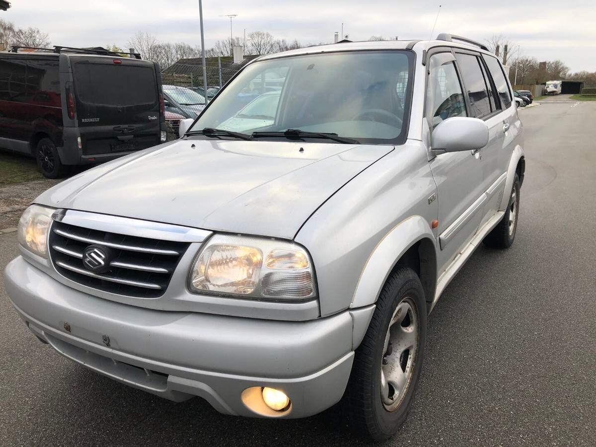 Suzuki vitara v6