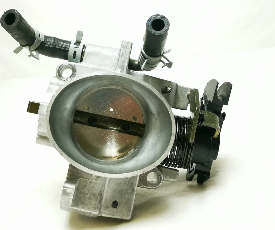 Cuerpo del acelerador GM 17113576 apto para 98-99 Century Regal Malibu Monte Carlo V-6 3,1 L Foto 4 de 4