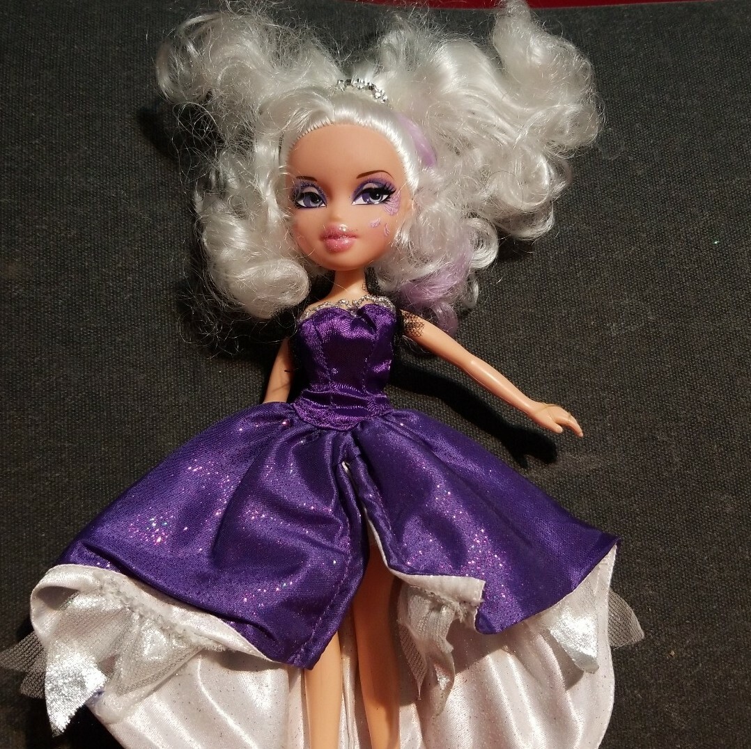 bratz white hair