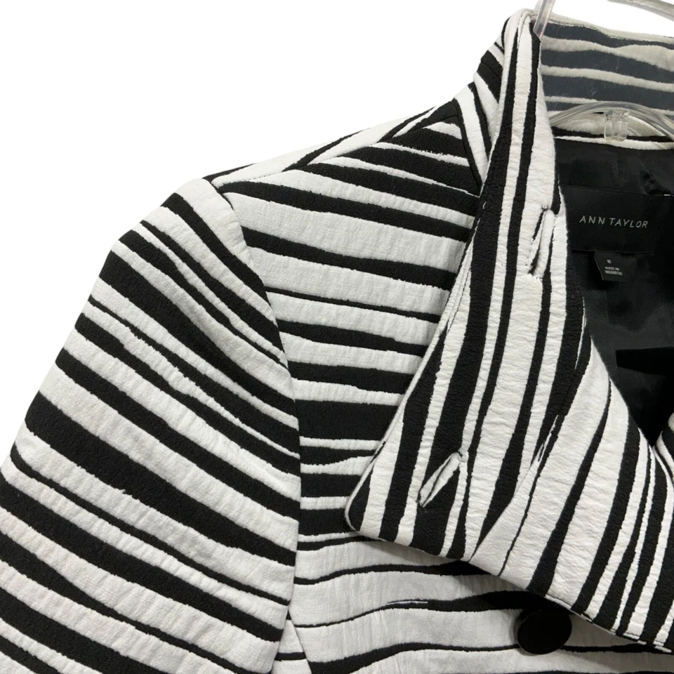 Abrigo Ann Taylor Mujer Negro Blanco Cebra Tigre Rayas Estampado Doble Pecho M Foto 2 de 4