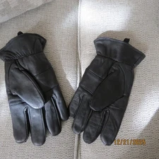 Men's Thinsulate 40 GRAM Black  Leather Gloves,   Size M New.