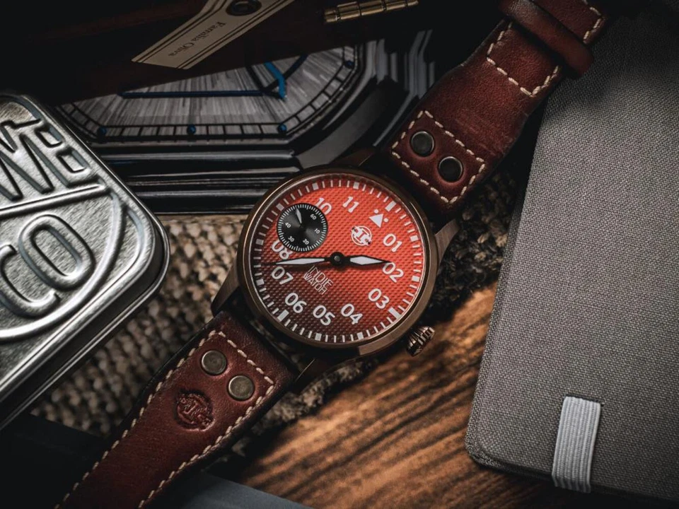 Indie Watch Swell Automatic Watch, PVD Bronze, Red, 42 mm, 257YB - Image 4 of 4