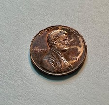 *RARE* 1983 Penny No Mint Missing Letter “E” On Reverse