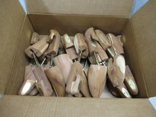 16 (8 Pairs) Nordstrom Cedar Wood Shoe Tree Men-Large-Adustable  Made In The USA