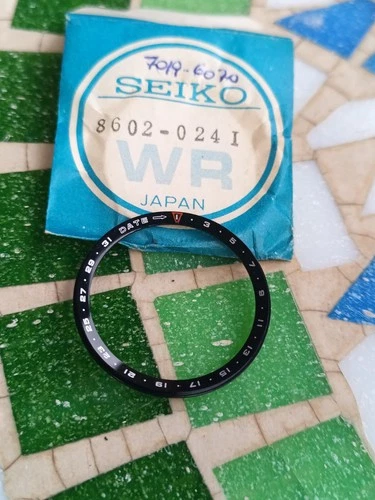 Vintage Watch Seiko 7019-6070 Rotating Dial Ring Part 86020241 Nos