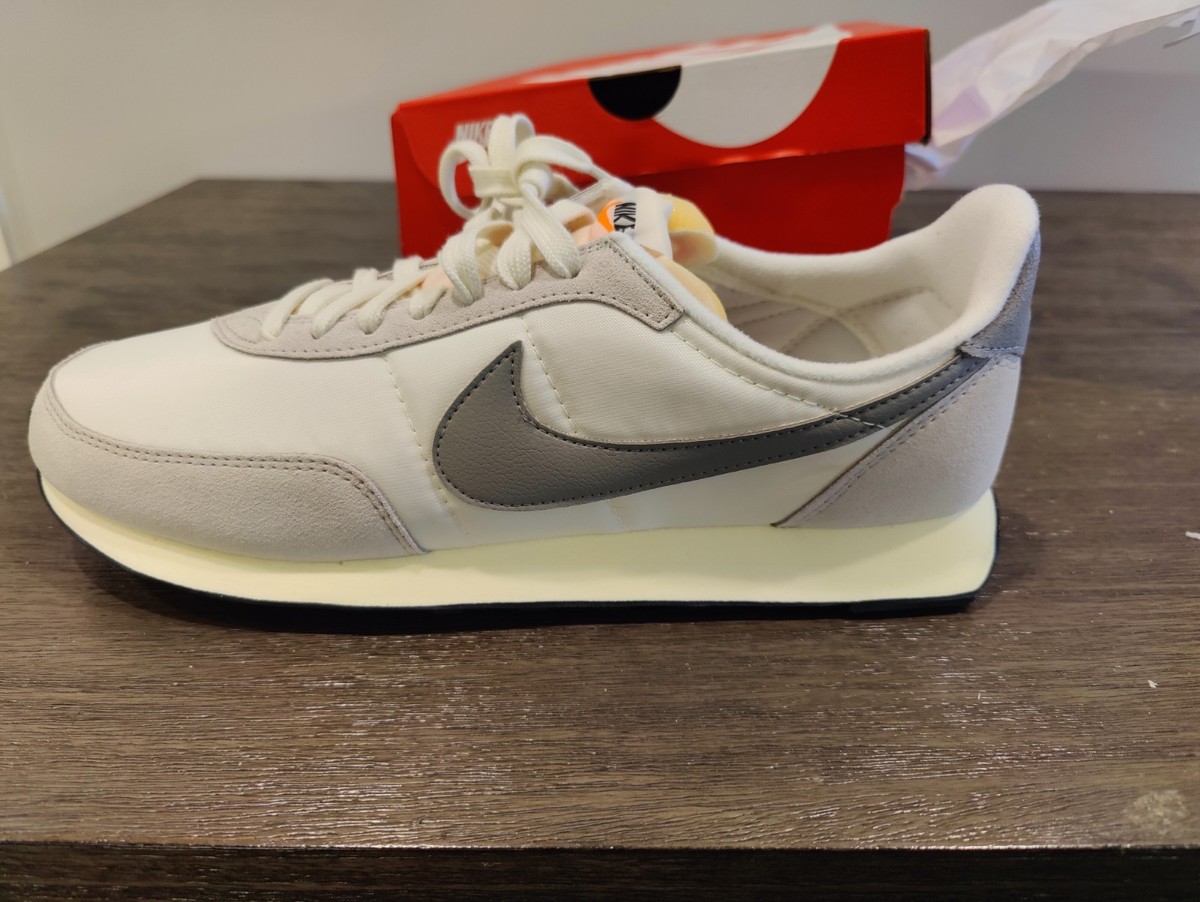 Nike Waffle Trainer 2 SE Shoes Mens Size 12 Sail Light Bone Sneakers DM0180-100 nike-waffle-trainer-2-se-sail-  main image 4