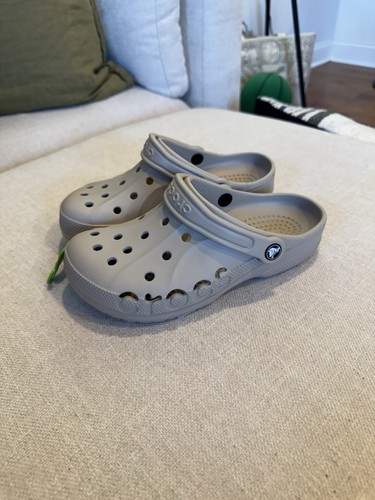 Crocs Classic Baya Clog in Cobblestone, M6/W8, NWT