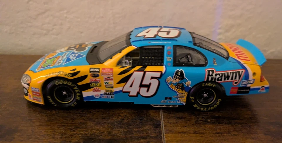 Kyle Petty #45 Brawny Team Calibre 2003 Diecast NASCAR Modelo Foto 3 de 4