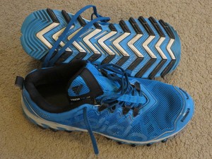 royal blue tennis shoes for women