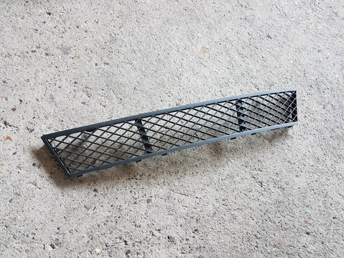 BMW 5er F10 F11 Gitter Lufteinlass Mitte Stoßstange vorne 7285950
