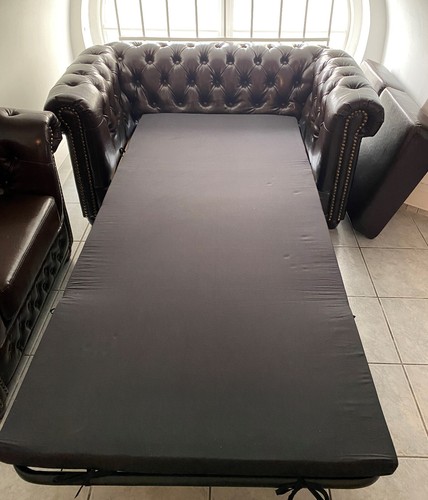 % CHESTERFIELD SET 3 Sitzer Schlafsofa Sessel Hocker BRAUN INDUSTRIE Kunstleder - Bild 26 von 38