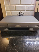 Toshiba Video Cassette Recorder M-265 Analog Consumer Home Video Recorder / Play