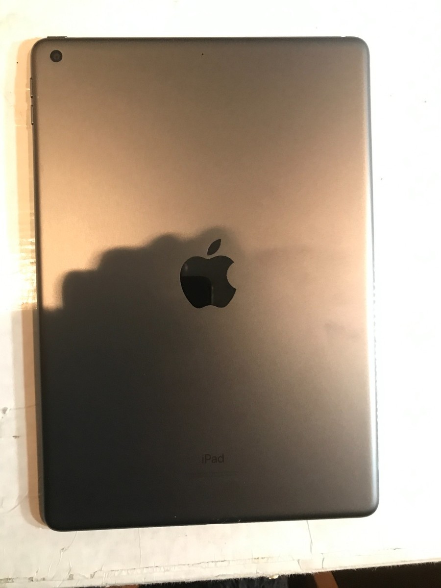 Apple iPad 9th Gen. 64GB, Wi-Fi, 10.2 in - Space Gray Service