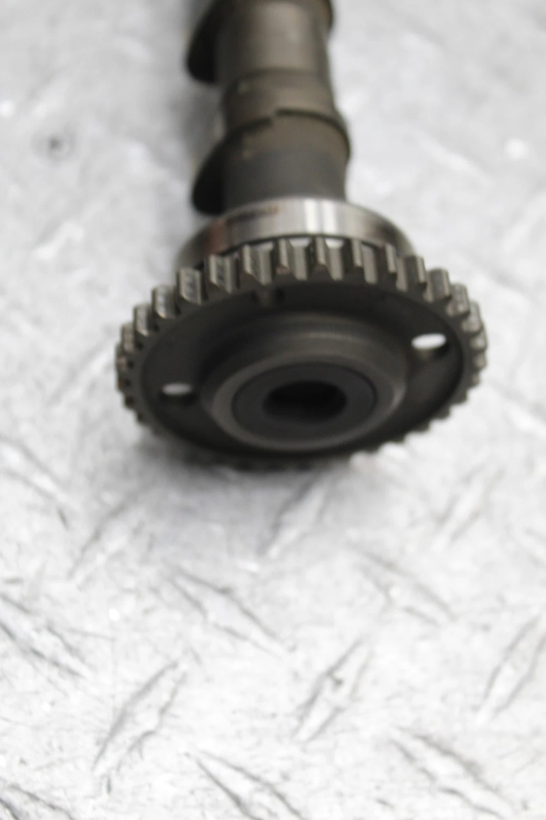 2005 Suzuki Hayabusa GSX1300R Cam Shafts Intake Exhaust Camshaft 12710-24F00 - product detail image 2