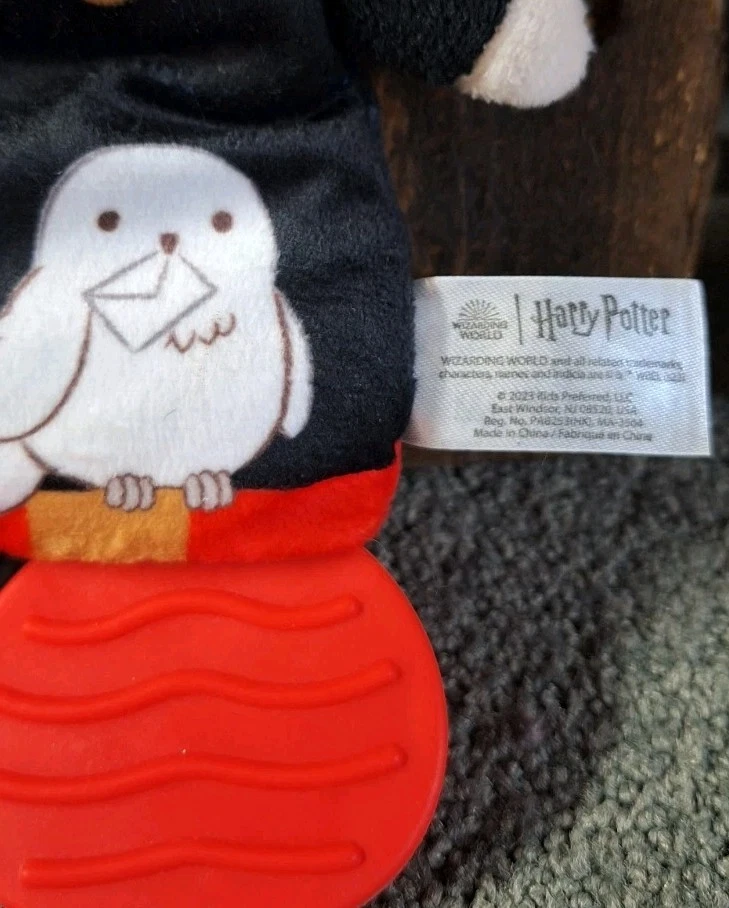 "Harry Potter mordedor pies en blanco baby shower mago en entrenamiento lindo 8"" NUEVO   Foto 4 de 4