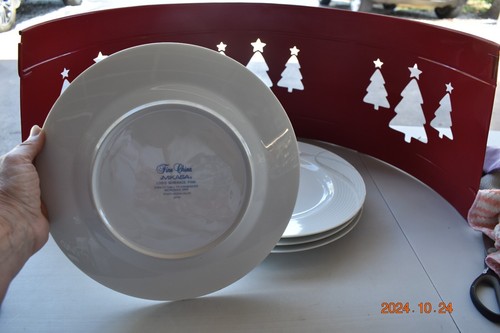 4 ~ Mikasa SERENADE PINK LDB10 Dinner Plates Fine China 10.75" VTG 1986 - Picture 3 of 6