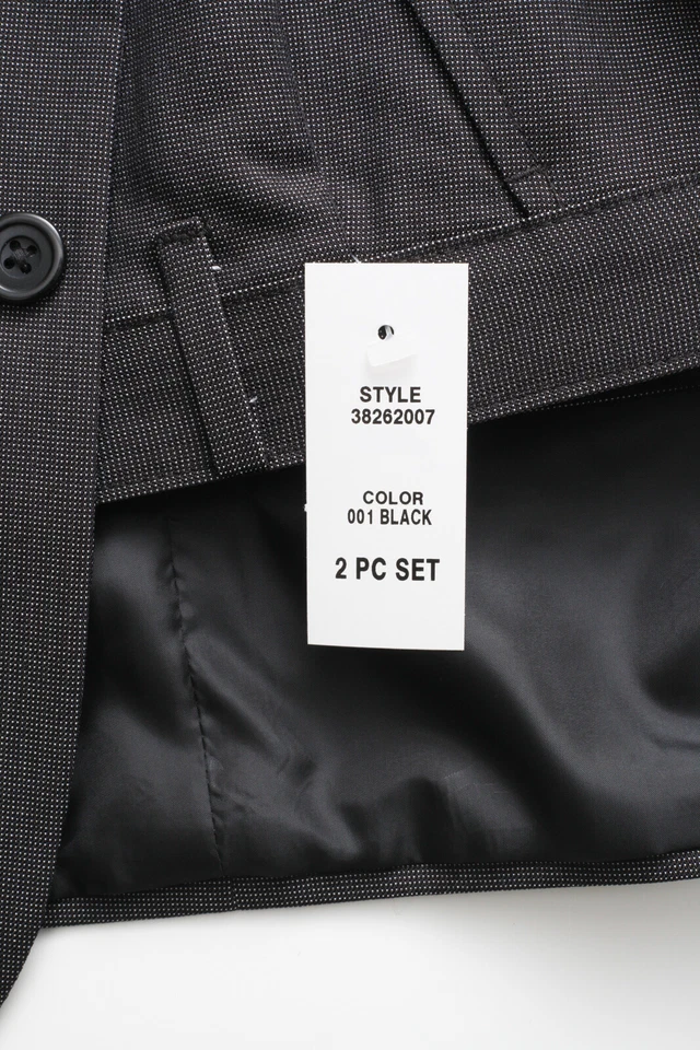 Varias tallas de trajes grises de 2 piezas para niños de Rocawear Foto 4 de 4