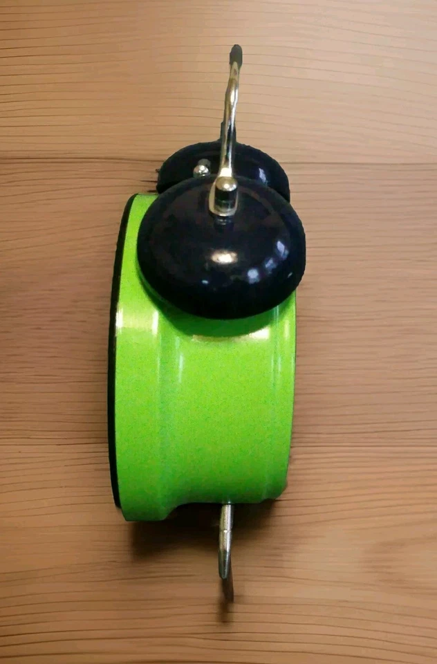 Reloj despertador de escritorio Viacom 2015 holograma Teenage Mutant Ninja Turtles campana doble  Foto 2 de 4