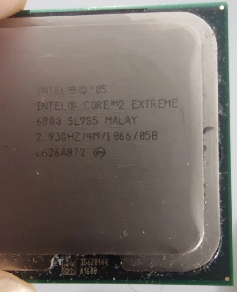 Intel Core 2 Extreme Processor X6800 @ 2.93GHz (SL9S5) - Socket 775 - Image 2 of 2