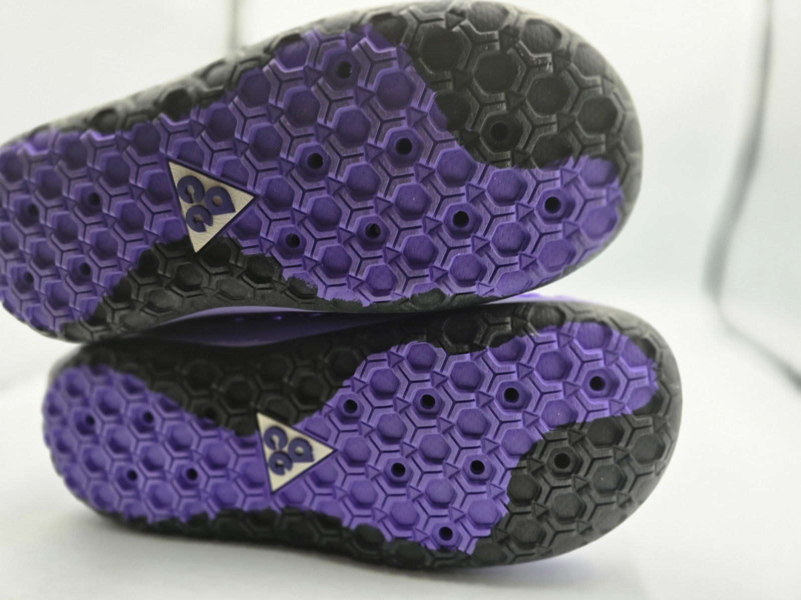 Nike ACG Watercat + Court Purple Size 10 CZ0931-500 NWOB Rare Size & Color-way