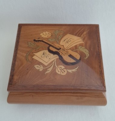 Sorrent Vintage Schmuckschatulle aus Holz. Intarsien. Italien. Geige. lackiert. Gefüttert.