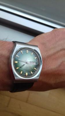 Duward TRIUMPH 13602 HAND-WINDING VINTAGE (1960's) MECHANICAL WATCH SWISS MONTRE