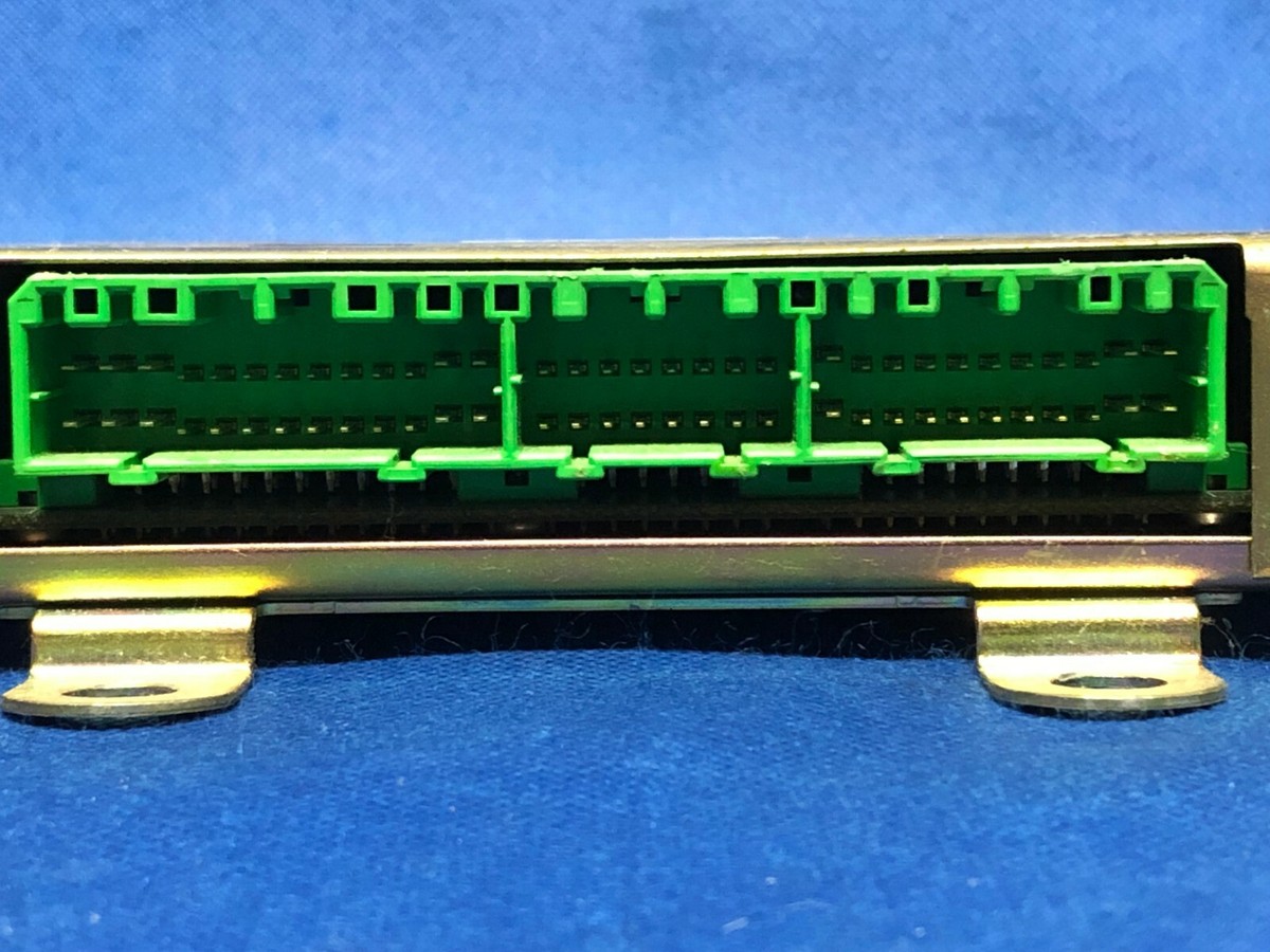 1995 Mitsubishi Montero 3.0 Engine Computer ECU ECM MD306932 for