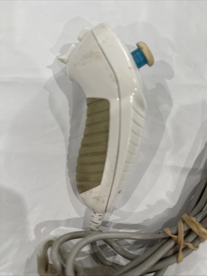 White Nintendo Wii Nunchuck Controller NYKO Nunchuk Tested - Image 2 of 3