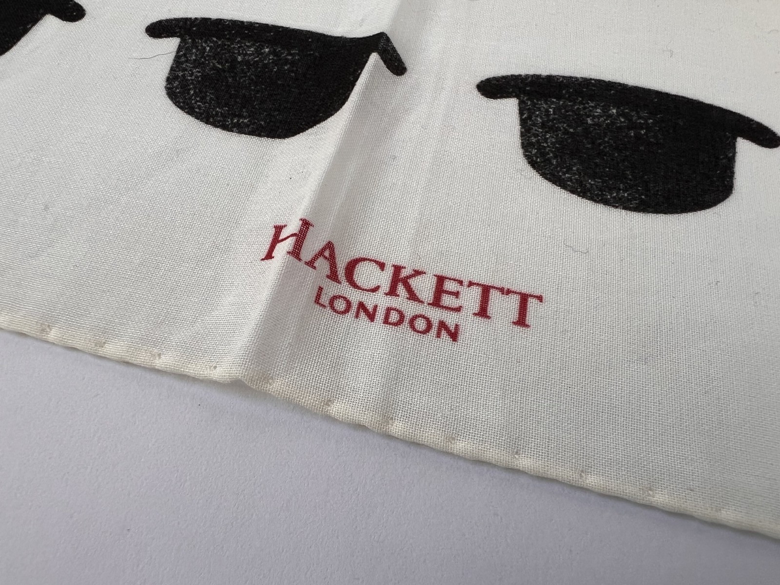 Hackett Pocket Square Bowler Hat Pattern 100percent Cotton Made in Italy RRP £75 image 4
