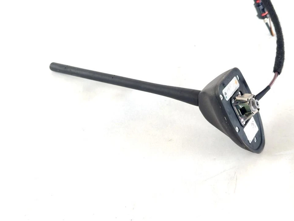 JM5T-19G461-CB ANTENNA AUTORADIO FORD FOCUS 1.6 G 88KW 5M 5P (2018) RICAMBIO USA - Immagine 3 di 4