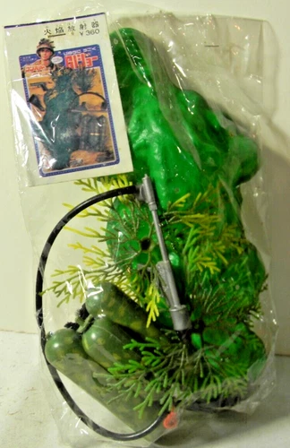 RARE 1960'S HASBRO GI JOE ACTION 12" FLAMETHROWER JAPANESE ACCESSORIES PACK MIP