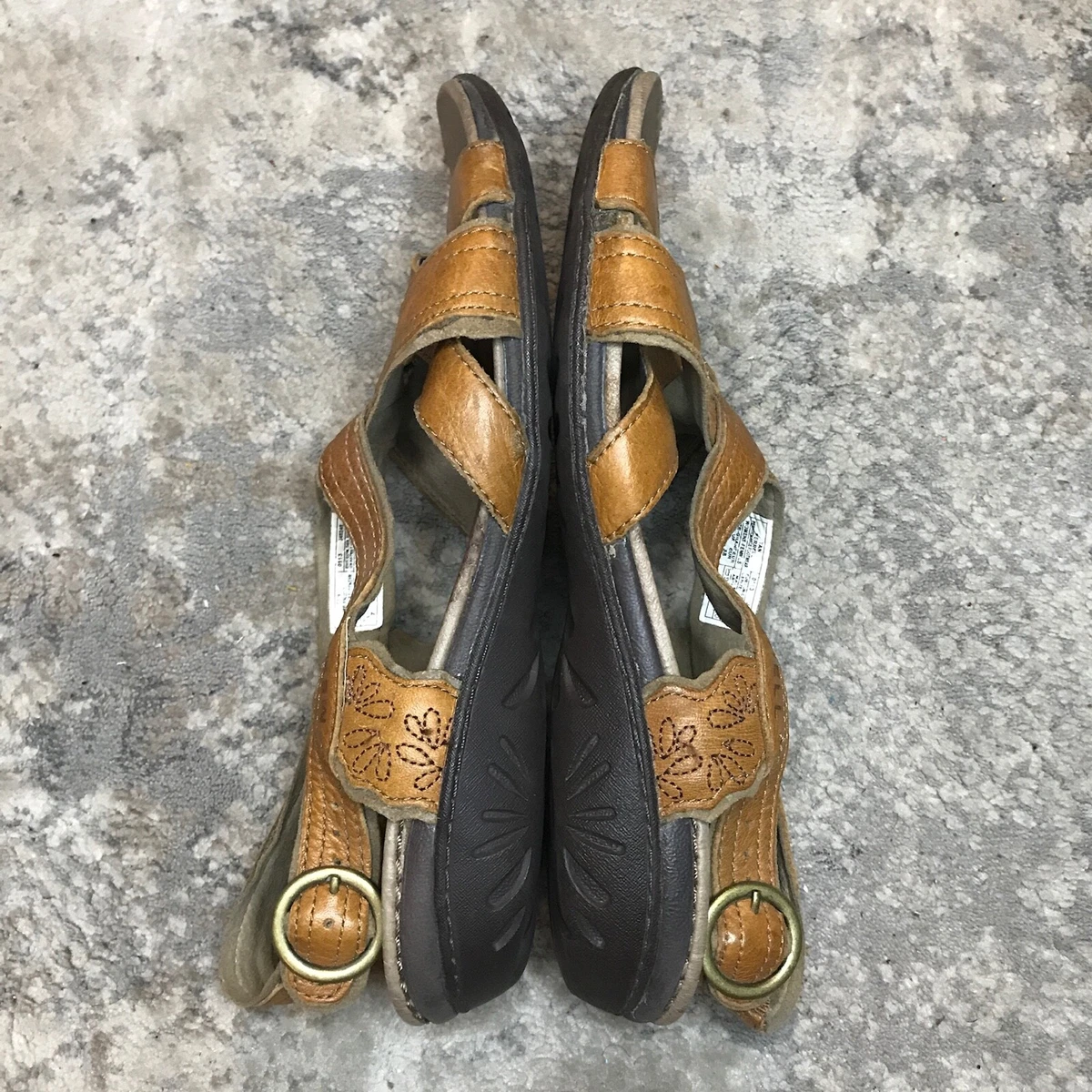 Merrell Bassoon Women s Size 7 Sandals Tan Leather Sling Back J46248