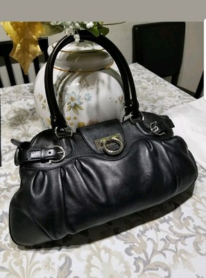 salvatore ferragamo leather shoulder bag