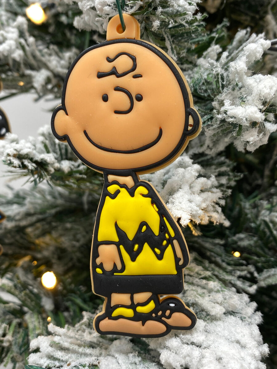 Charlie Brown Christmas Ornament 8 Piece Set NEW Featuring Charlie Brown Charlie Brown Christmas Ornament 8 Piece Set NEW Featuring Charlie Brown