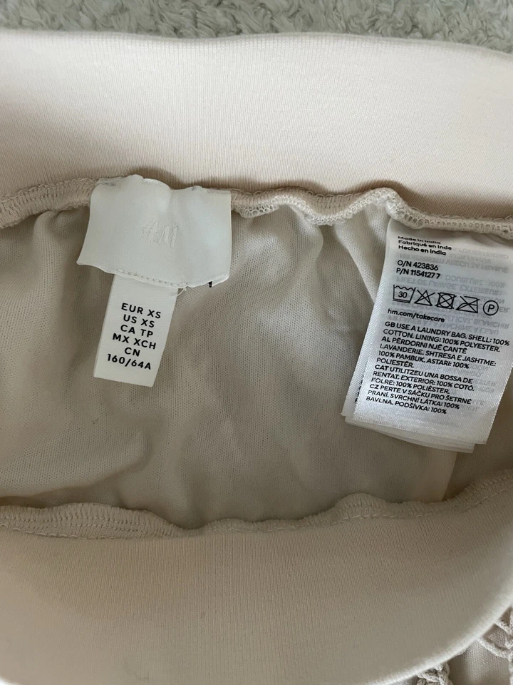 H&M Beige Marcrame Fringe Skirt XS - Image 4 of 4