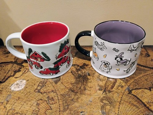 LOTE de DOS tazas temáticas de Navidad y Halloween de 4" x 3 1/2" de alto COMO NUEVAS ¡ENVÍO GRATUITO! - Imagen 2 de 3