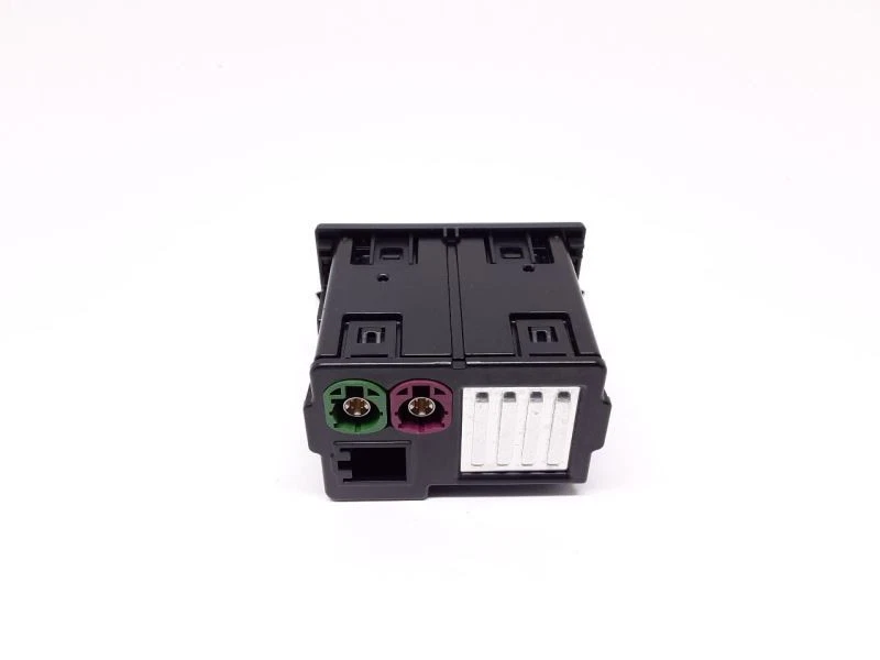 Porta conector auxiliar de áudio 17-20 Audi A3 S3 8V0035708 - Imagem 4 de 4
