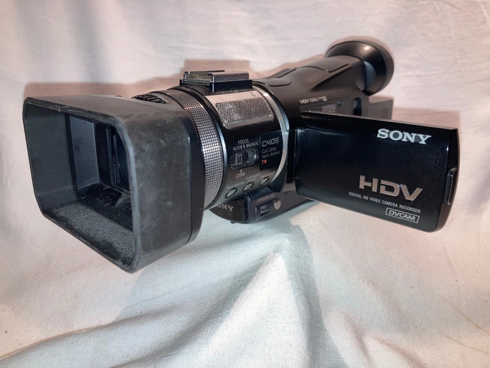 Sony HVR-A1E HDV Camcorder MiniDV High Def Professional - Image 2 of 4