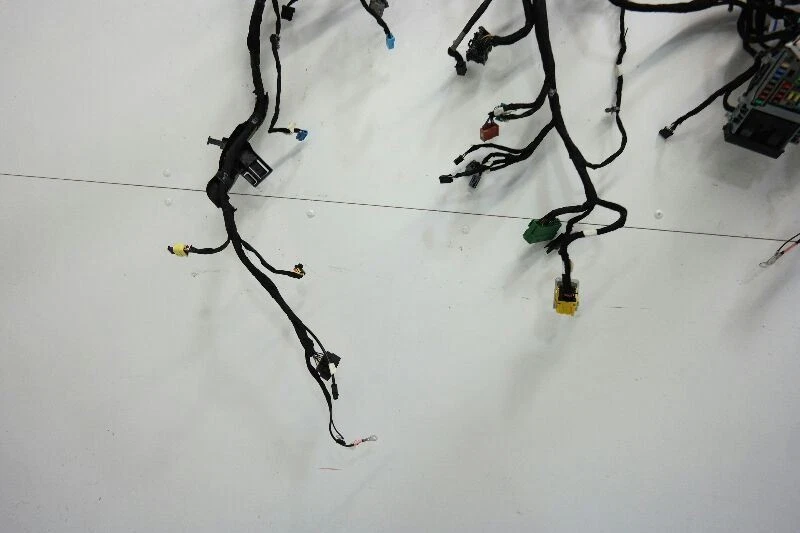 Chevrolet Malibu 2014 14 arnés de cableado de tablero con caja de fusibles Foto 4 de 4