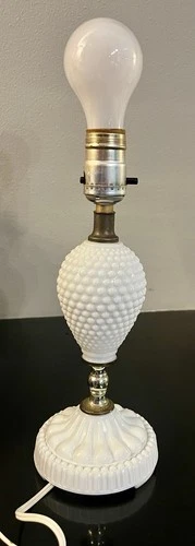 Vtg White Hobnail Milk Glass Bedside Table Boudoir Lamp No Shade Tested 11.25”