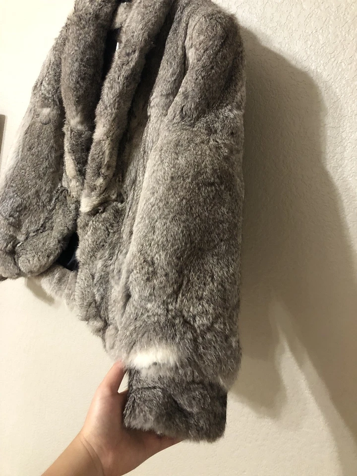 bermans fur coat size Small - Image 2 of 4