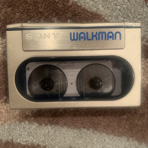 VINTAGE SONY WALKMAN WM-10 PORTABLE STEREO CASSETTE PLAYER ~ AS IS