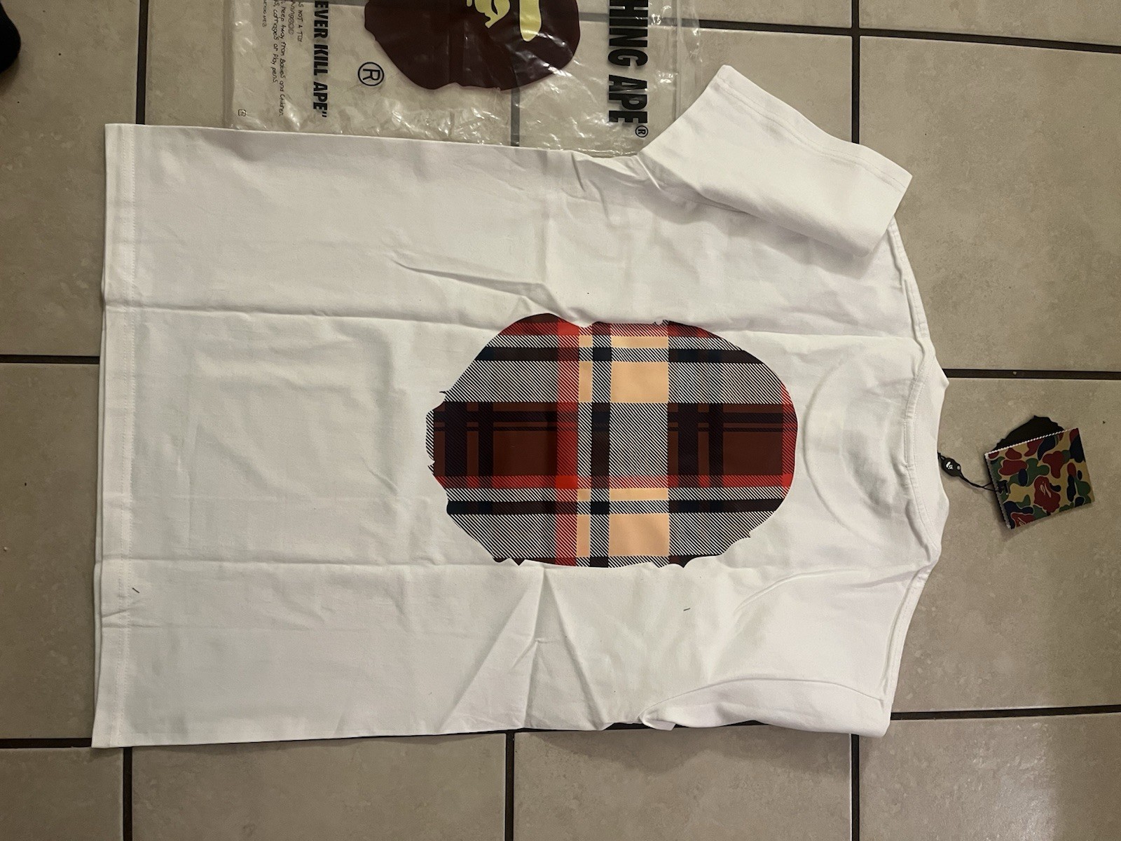 Bathing Ape Men’s T Shirt New With Tags Size s thumbnail 3