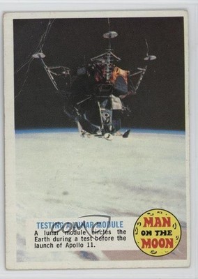 1969 Topps Man on the Moon Testing a Lunar Module #31A hg6