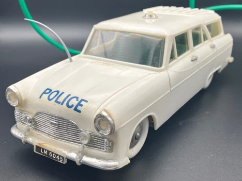 1960s Marx Toys  ZEPHYR Estate M1 Police Patrol Car  - BOXED - Not working