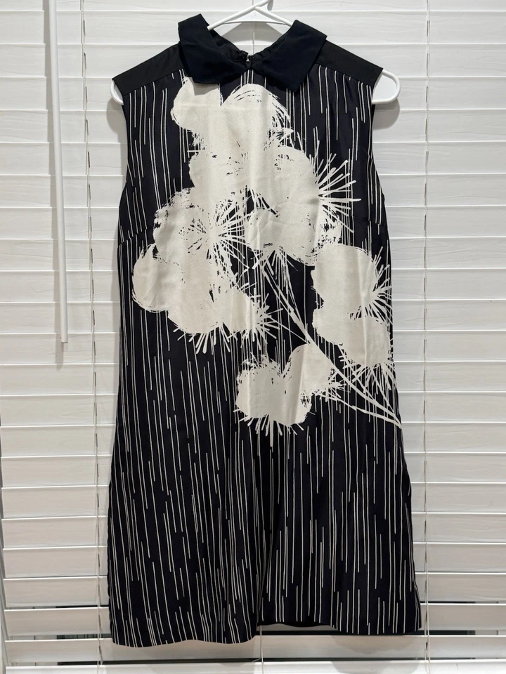 Vestido Vaina JASON WU Miss Wu Negro/Blanco 100% Seda Abstracto Estampado Floral Talla 2 Foto 2 de 4